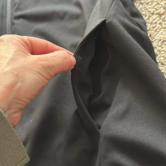 Alphalete Men's Lightweight Full Zip Jacket size medium - Picture 4 of 6